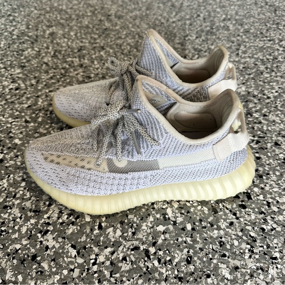 Yeezy Boost 350 V2 Reflective - Picture 4 of 10